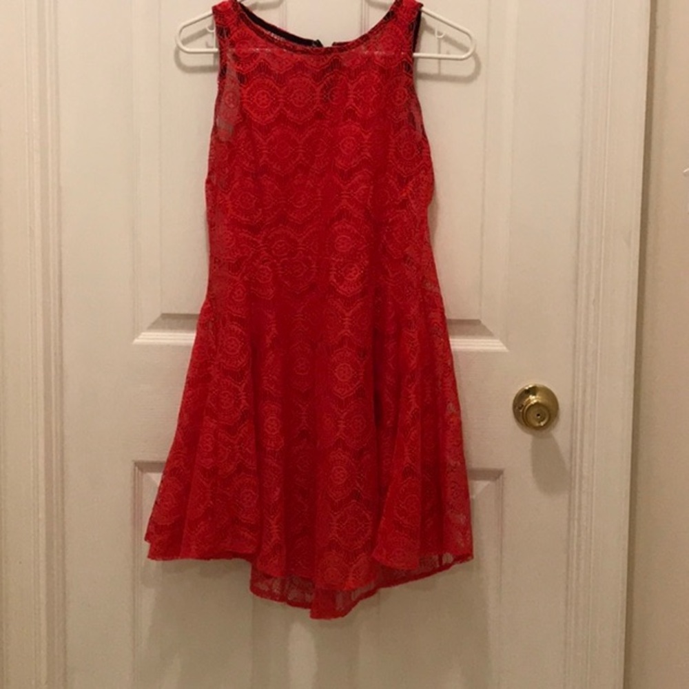 Red/pink dress